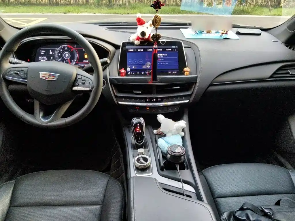 Cadillac CT5 2023 — фото 10