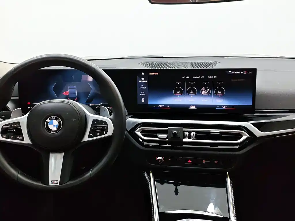 BMW 3 Series 2023 — фото 11