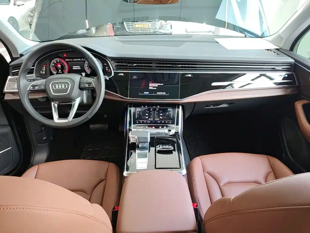Audi Q7 2024 — фото 10