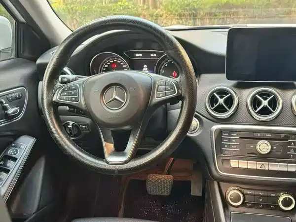Mercedes-Benz GLA 2018