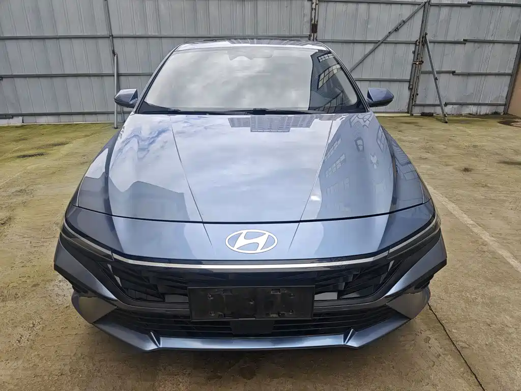 Hyundai Elantra 2024