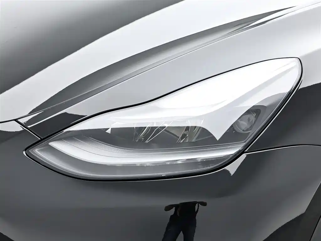 Tesla Model Y 2021 — фото 18