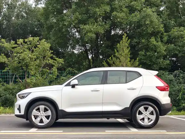 Volvo XC40 2023