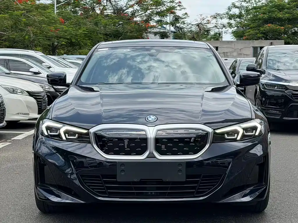 BMW i3 2023 — фото 2