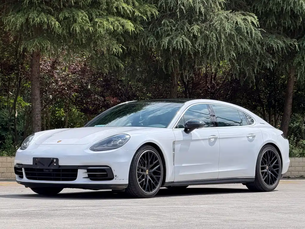 Porsche Panamera 2019