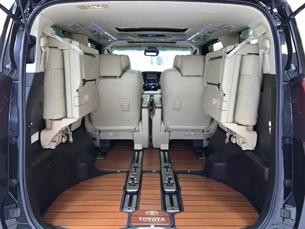 Toyota Alphard 2019 — фото 12