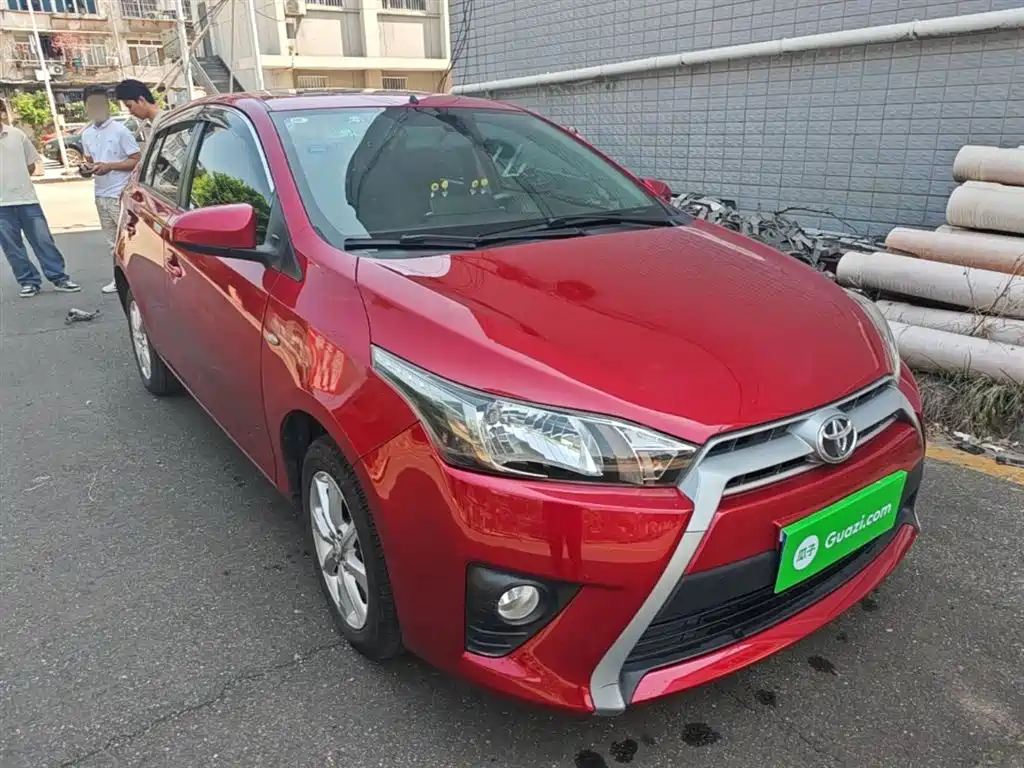 Toyota Yaris L 2015 — фото 22