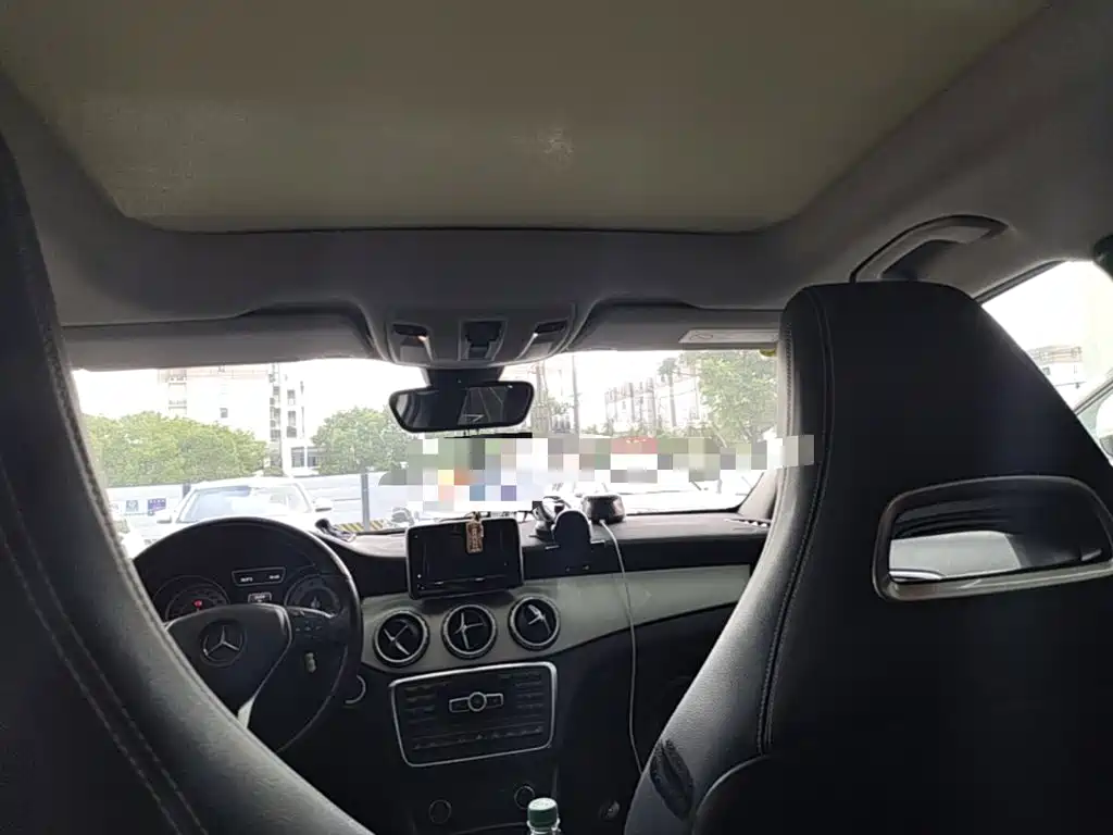 Mercedes-Benz GLA 2016 — фото 18