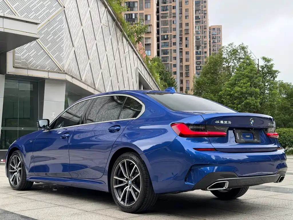 BMW 3 Series 2019 — фото 4