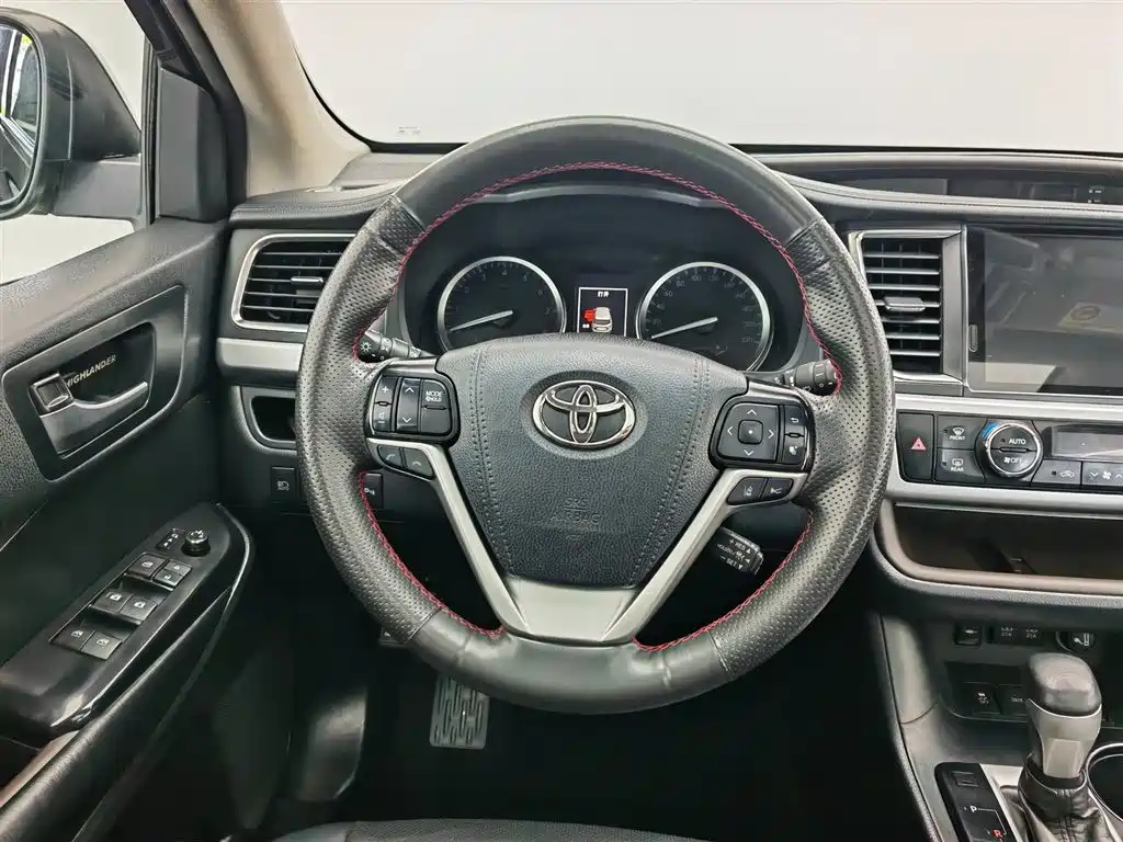 Toyota Highlander 2019 — фото 11