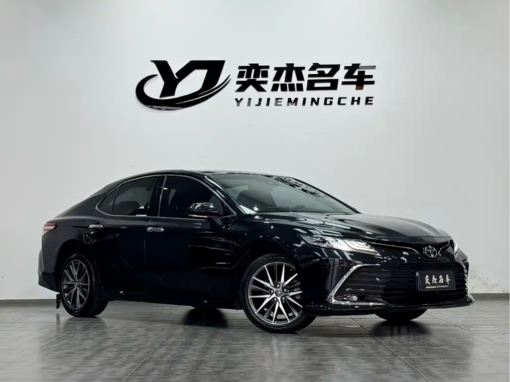 Toyota Camry 2022