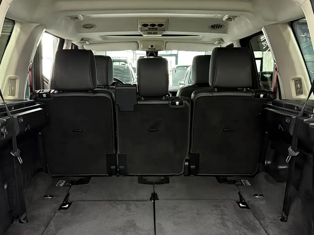 Land Rover Discovery 2011 — фото 15