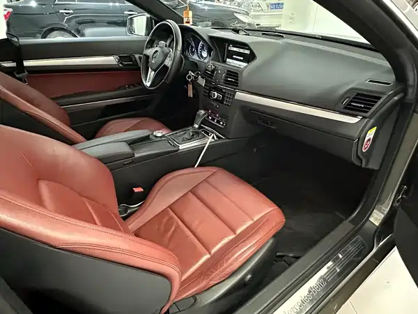 Mercedes-Benz E-Class 2011