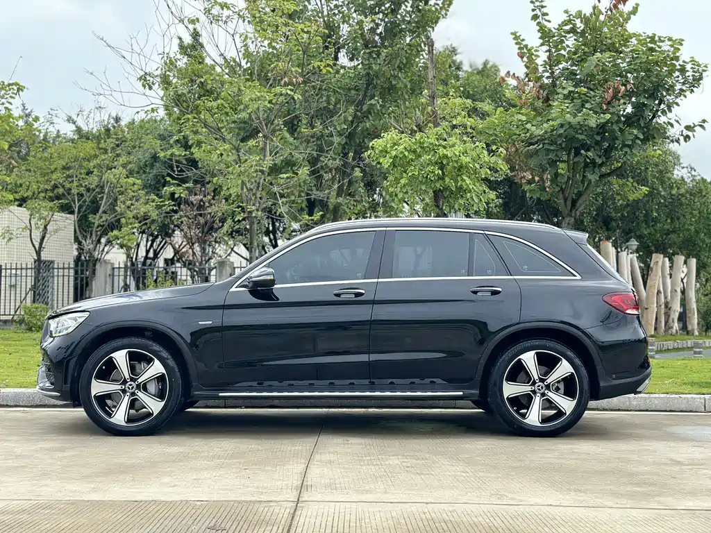 Mercedes-Benz GLC 2023 — фото 17