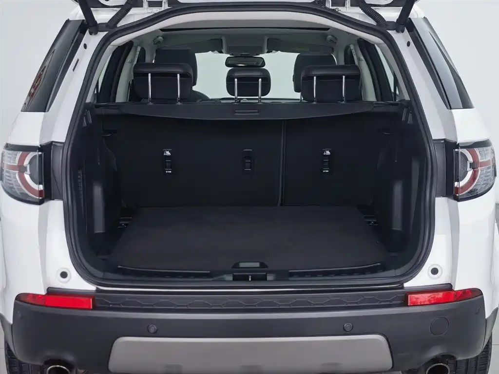 Land Rover Discovery Sport 2018 — фото 16