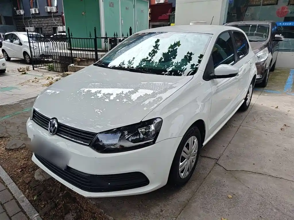 Volkswagen Polo 2016 — фото 1