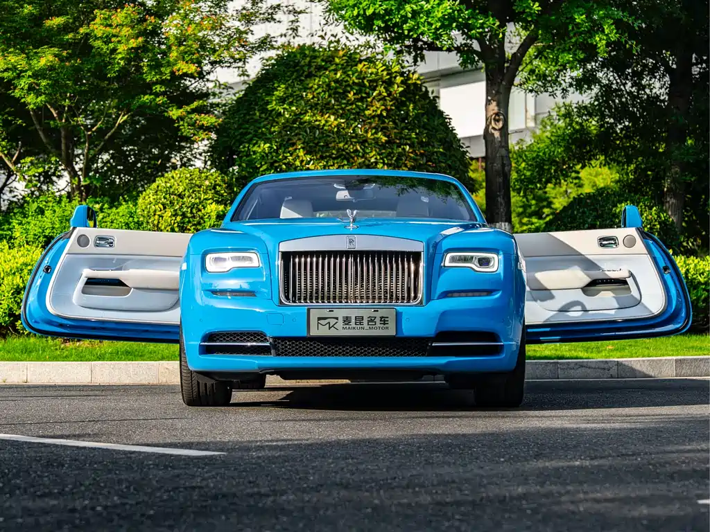 Rolls-Royce Wraith 2024 — фото 19
