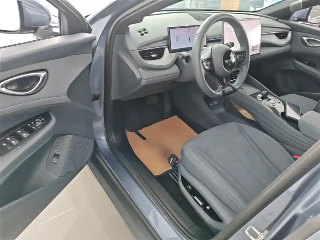 BYD Seal 06GT 2025 — фото 16