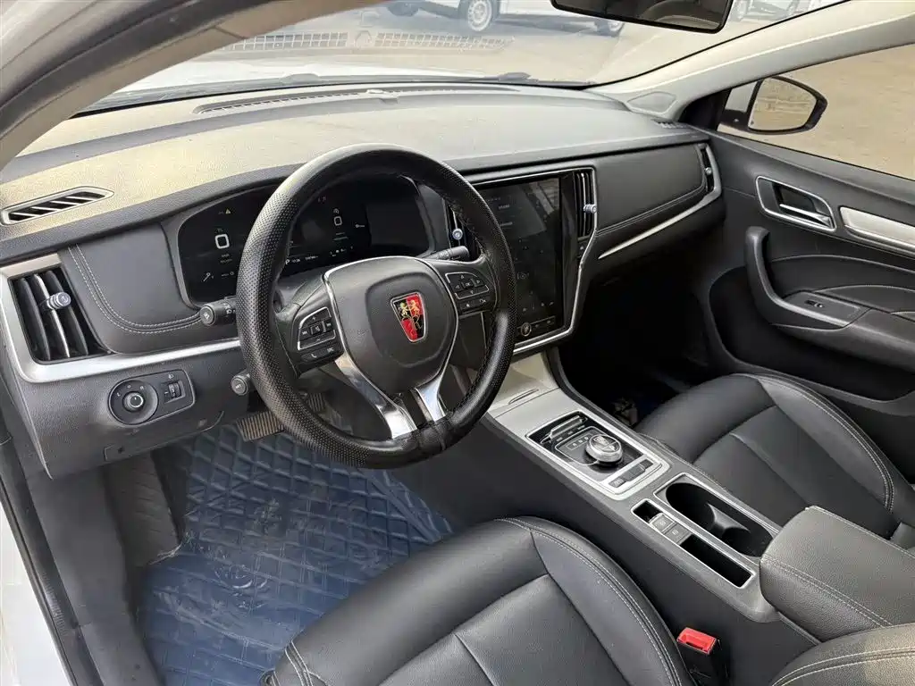 Roewe i6 New Energy 2018 — фото 10