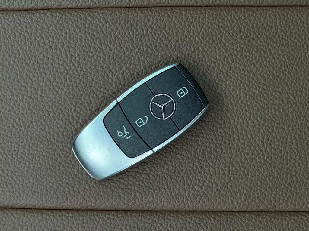 Mercedes-Benz GLB 2024 — фото 17