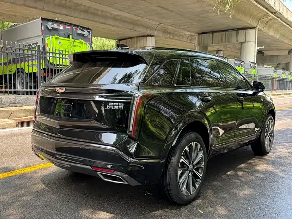 Cadillac XT5 2025