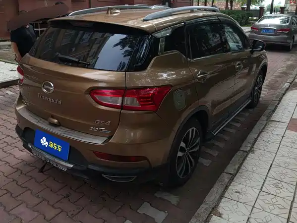 GAC Trumpchi GS4 2015