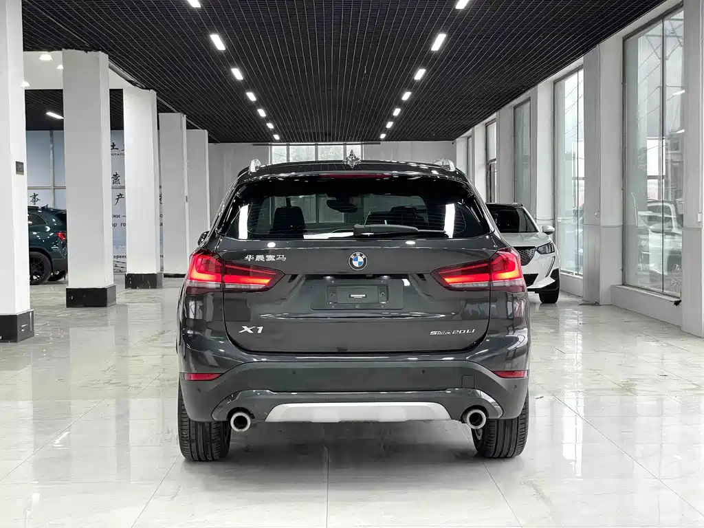 BMW X1 2022 — фото 5