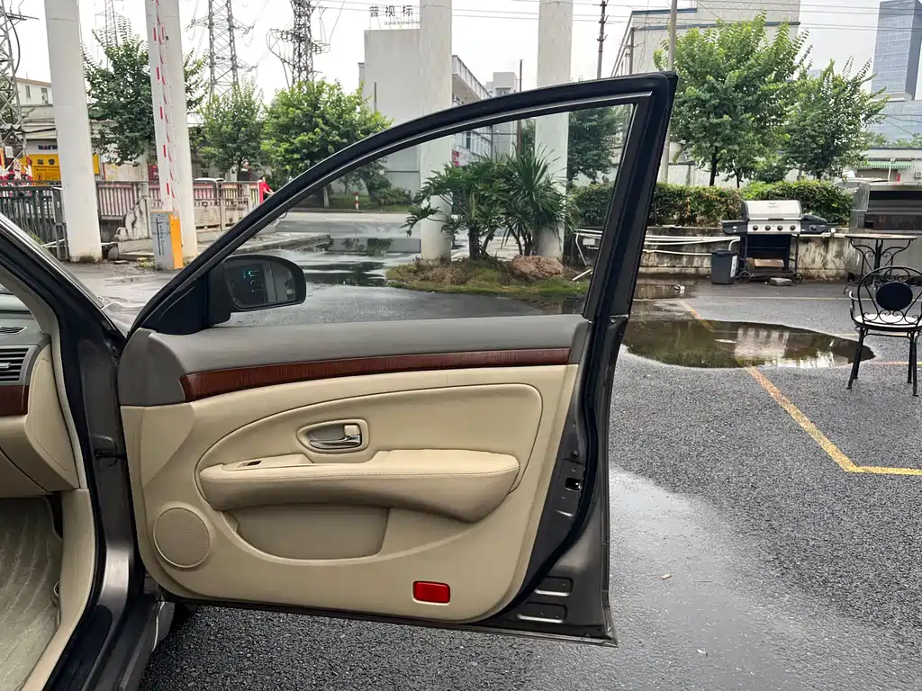Nissan Sylphy 2009 — фото 20