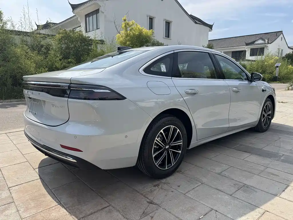 Geely Galaxy A7 EM 2026 — фото 8