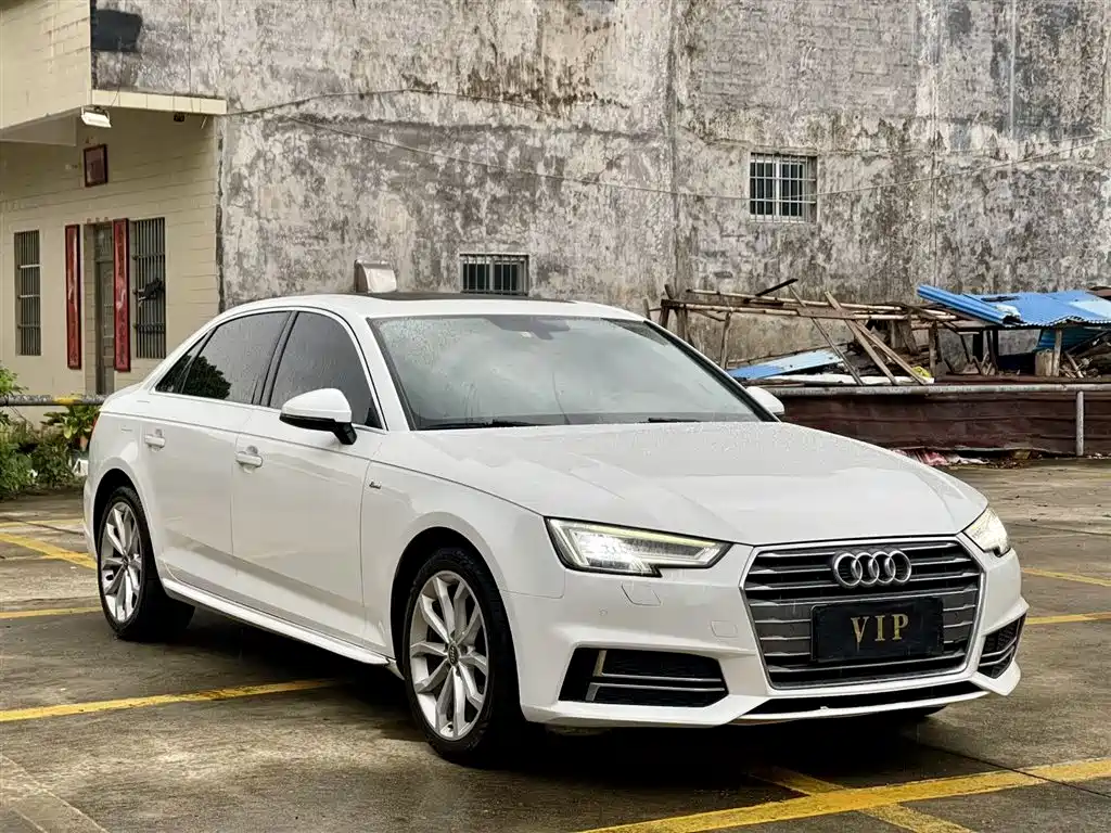 Audi A4L 2018 — фото 3