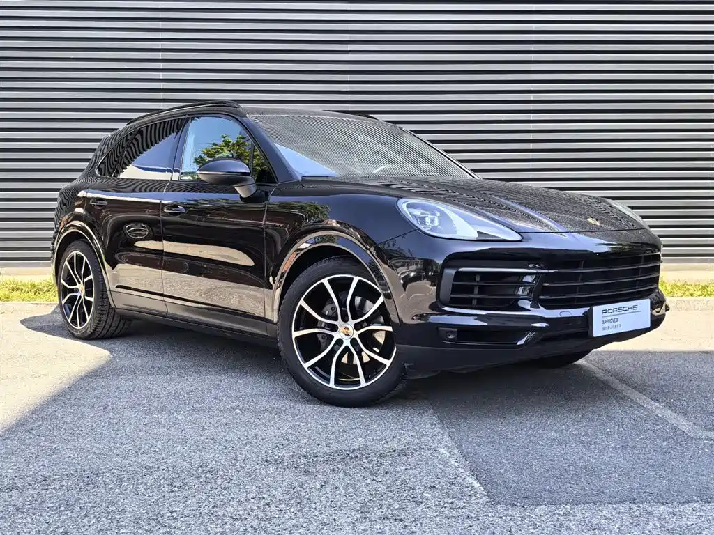 Porsche Cayenne Hybrid 2022 — фото 7