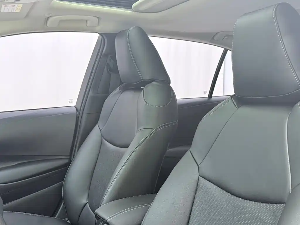 Toyota Corolla 2023 — фото 16