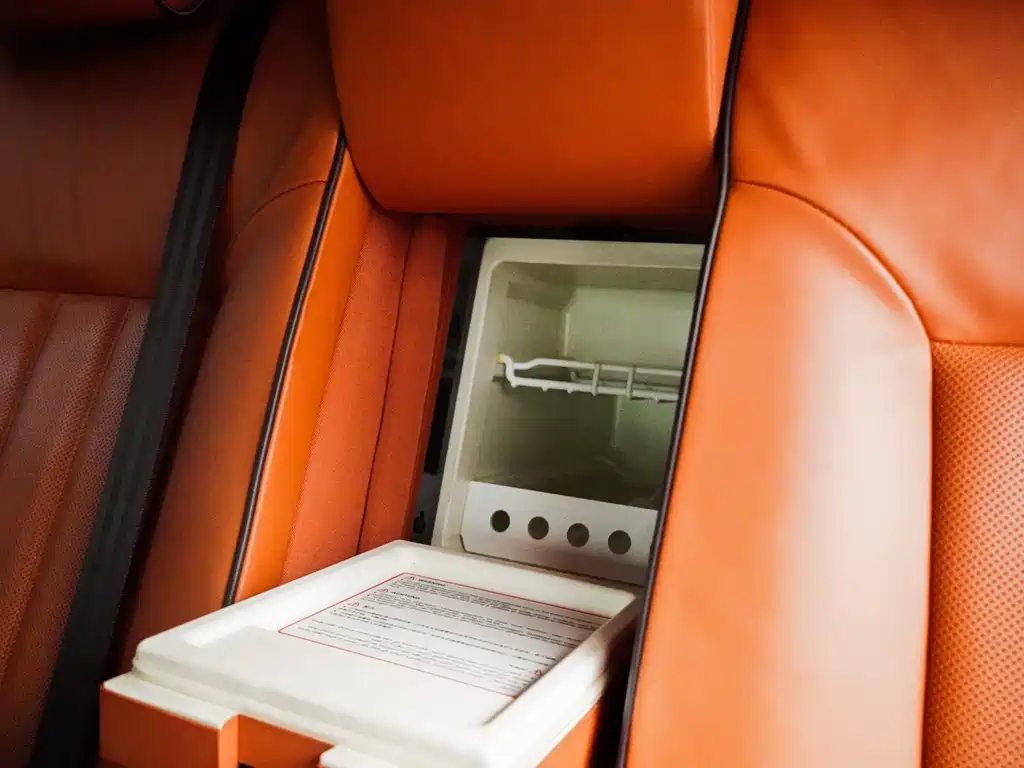 Bentley Flying Spur 2013 — фото 21