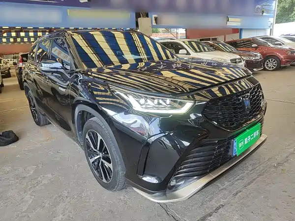 Toyota Crown Kluger 2021