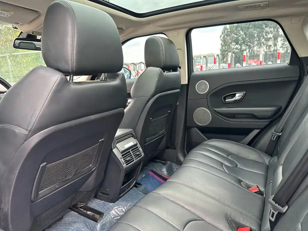 Land Rover Evoque 2015 — фото 10
