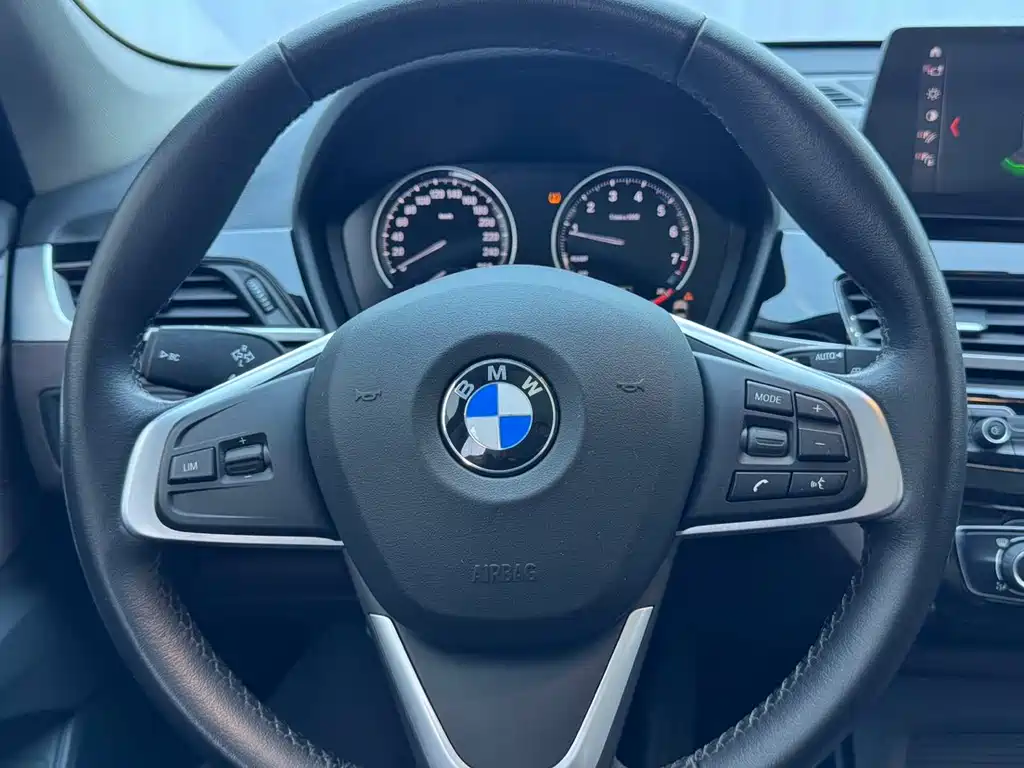 BMW X1 2022 — фото 9