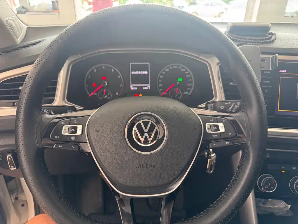 Volkswagen T-Roc 2022 — фото 17