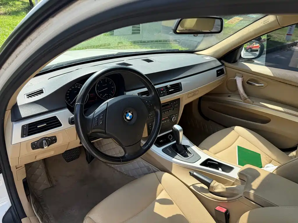 BMW 3 Series 2011