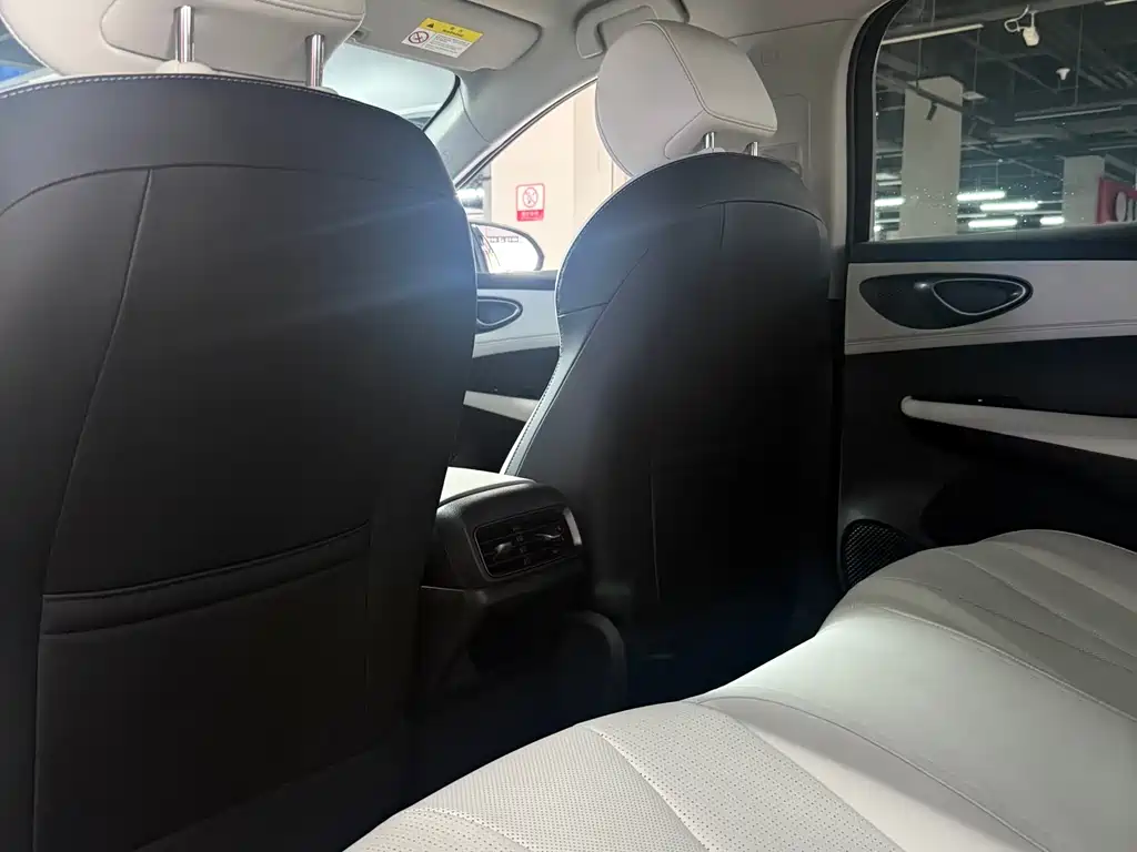 BYD Seal 05 DM-i 2025 — фото 5