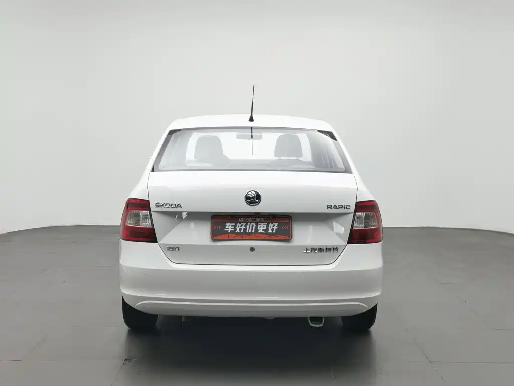 Skoda Rapid 2016 — фото 4