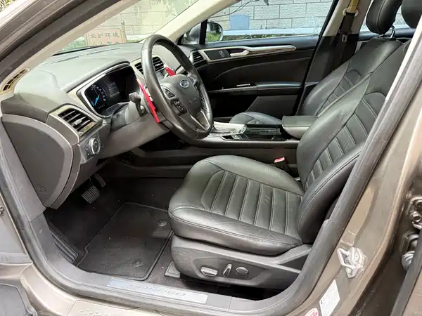 Ford Mondeo 2013