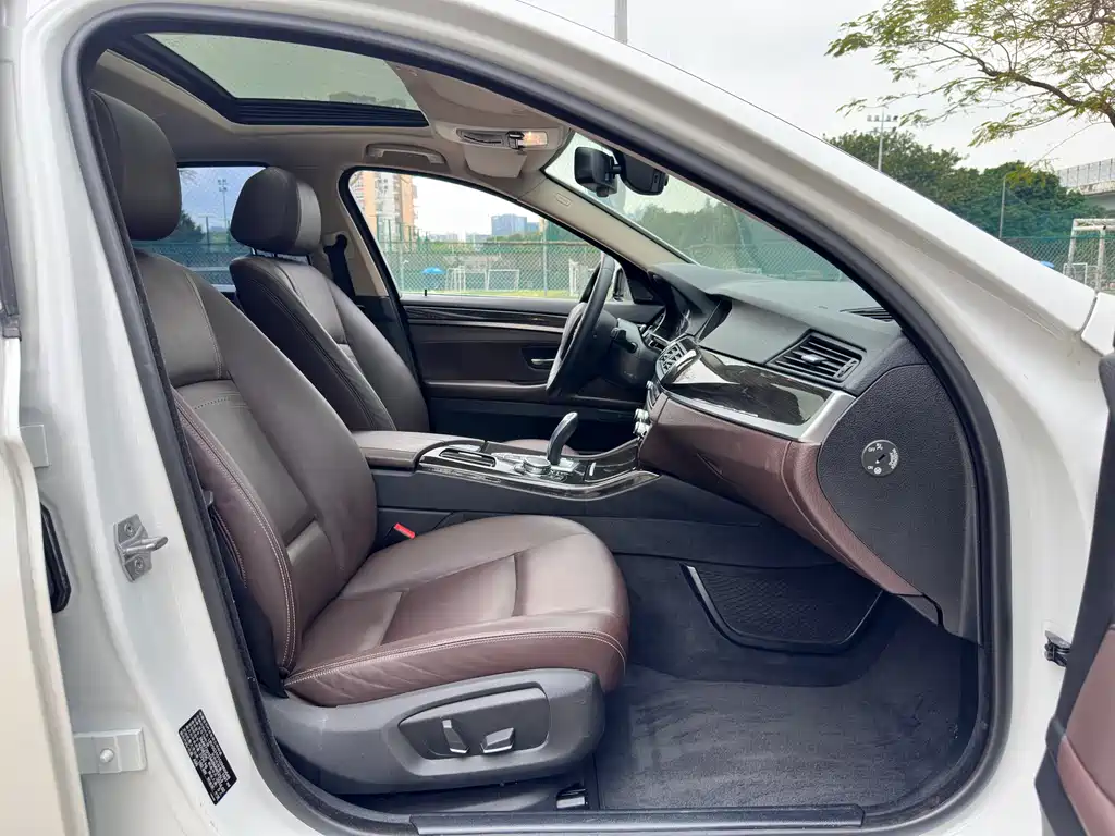 BMW 5 Series 2016