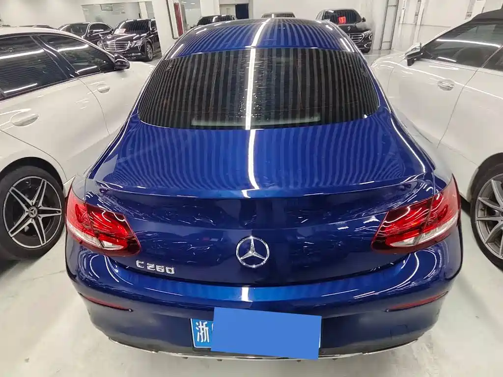 Mercedes-Benz C-Class 2021