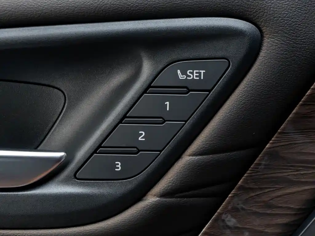 Toyota Alphard 2025 — фото 22
