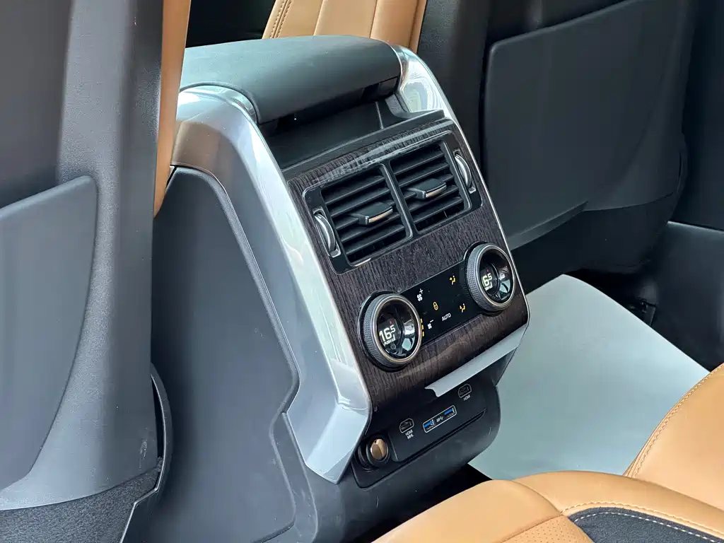 Land Rover Sport 2021 — фото 11