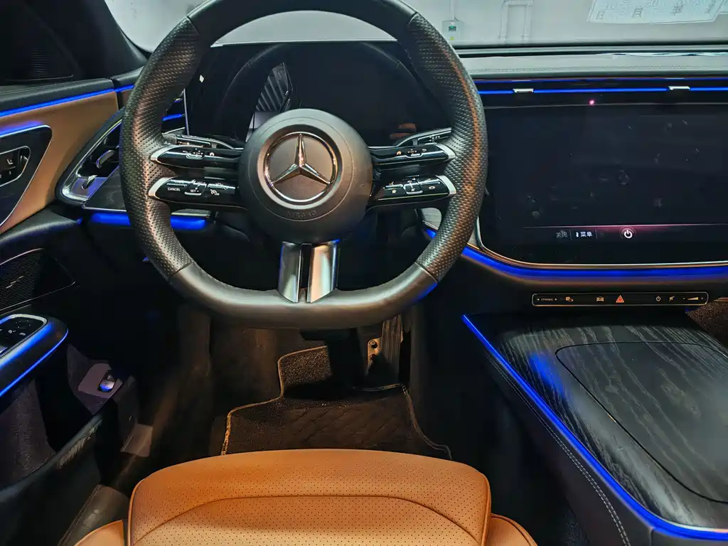 Mercedes-Benz E-Class 2024