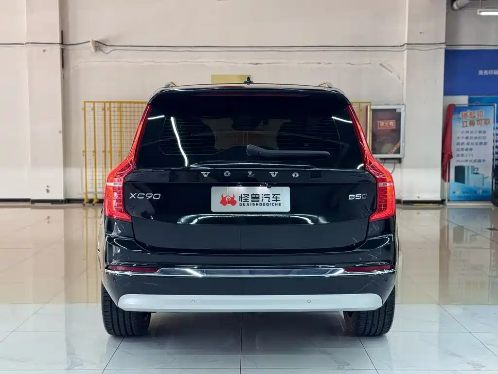 Volvo XC90 2021 — фото 9