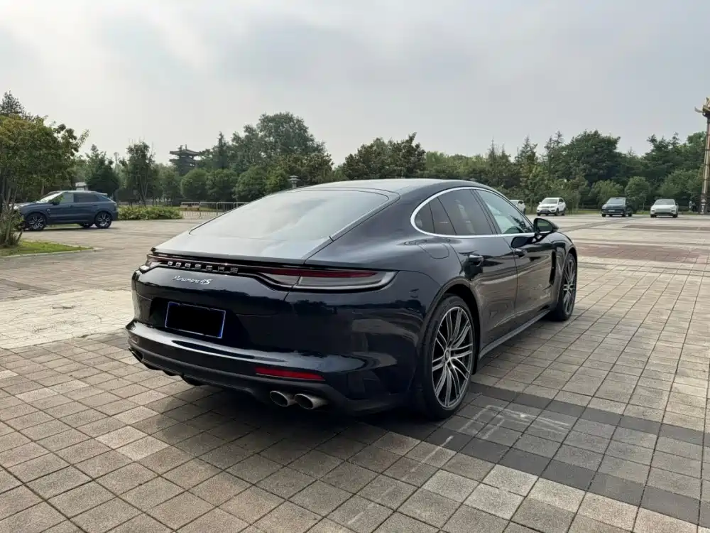 Porsche Panamera 2023 — фото 11