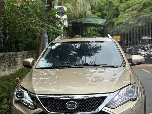 BYD Tang New Energy 2016