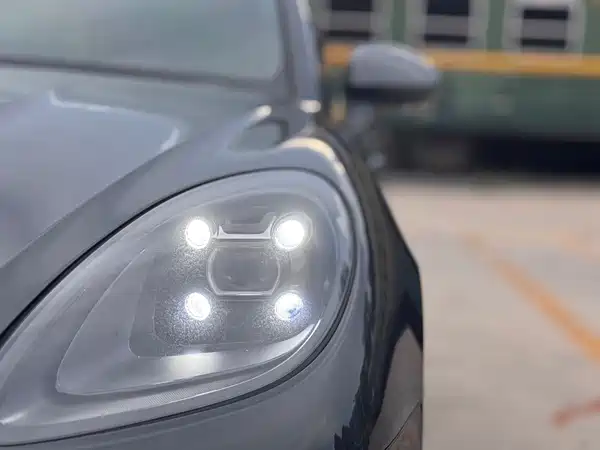 Porsche Macan 2020